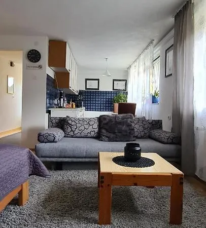Stari Grad - Na Uni - Bihac Cazin Apartment